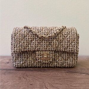 Chanel beige mini tweed (21A)